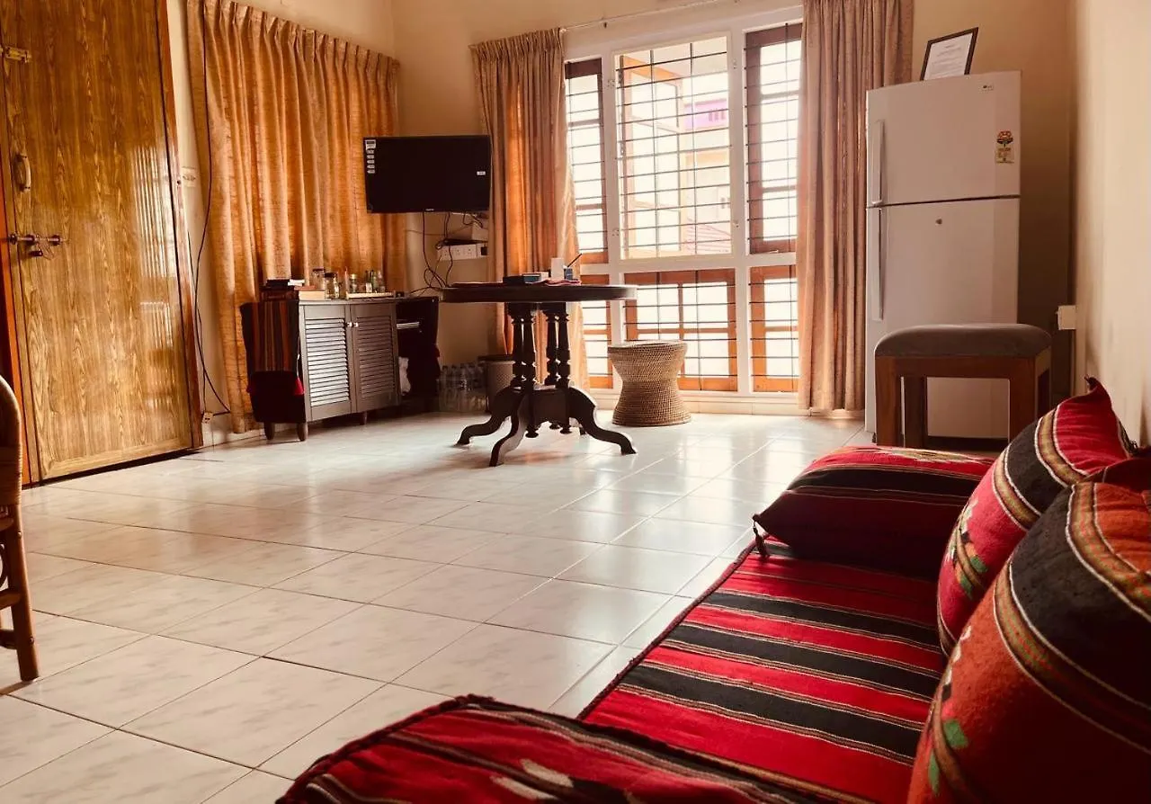 קולאם Paul'S Tangy Homestay