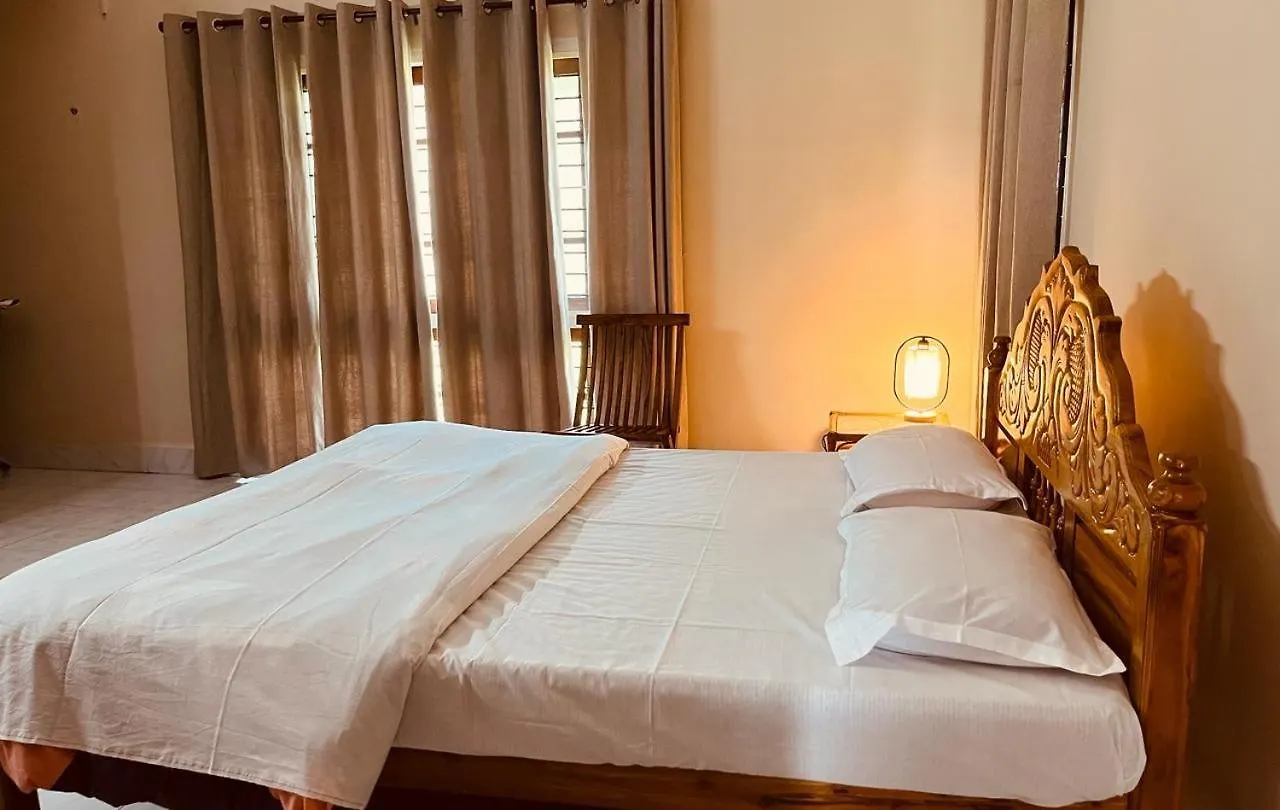 קולאם Paul'S Tangy Homestay
